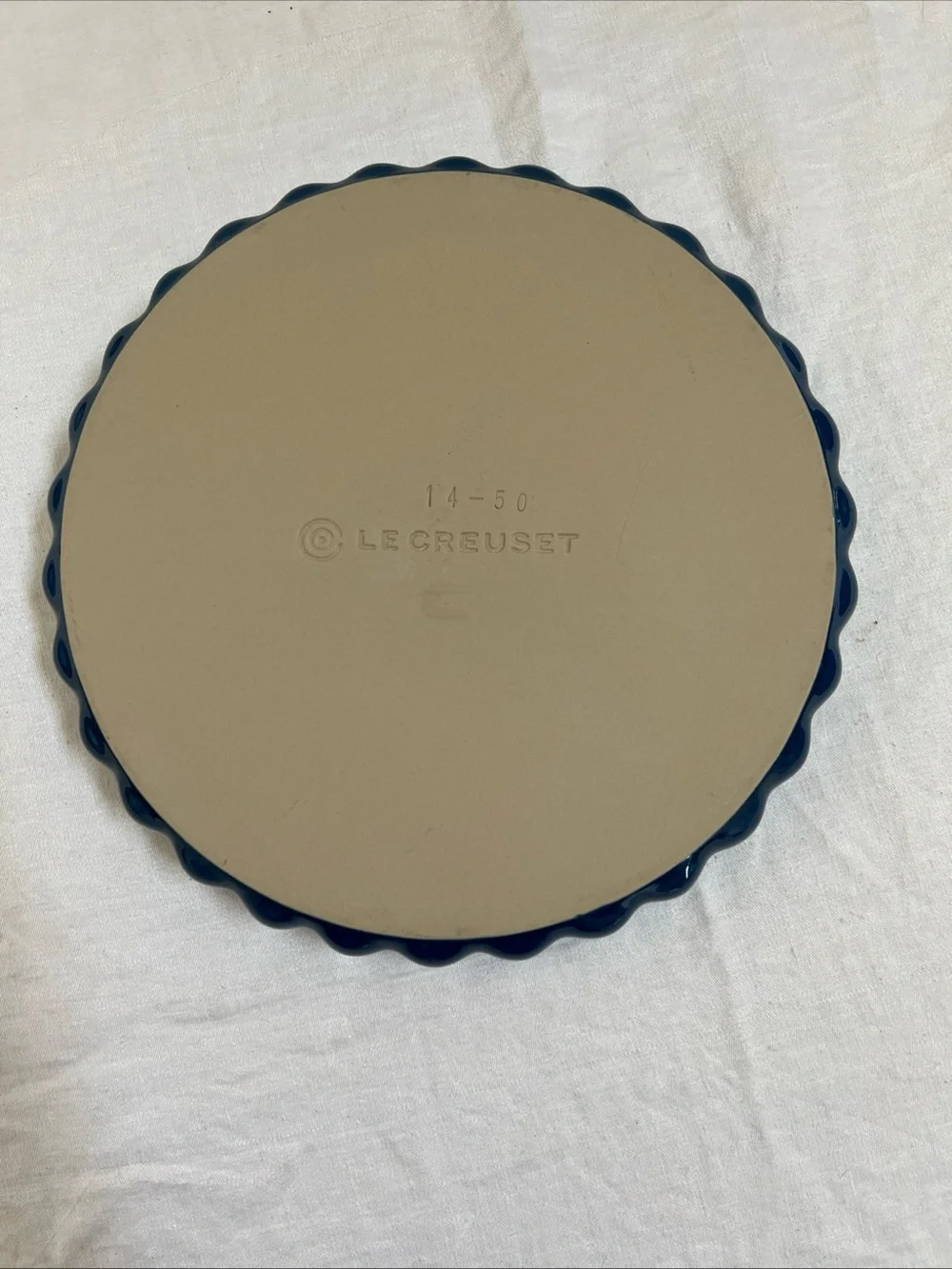 Le Creuset Tart Pie Baking Dish BLUE CREAM Interior Fluted Edge Stoneware 10